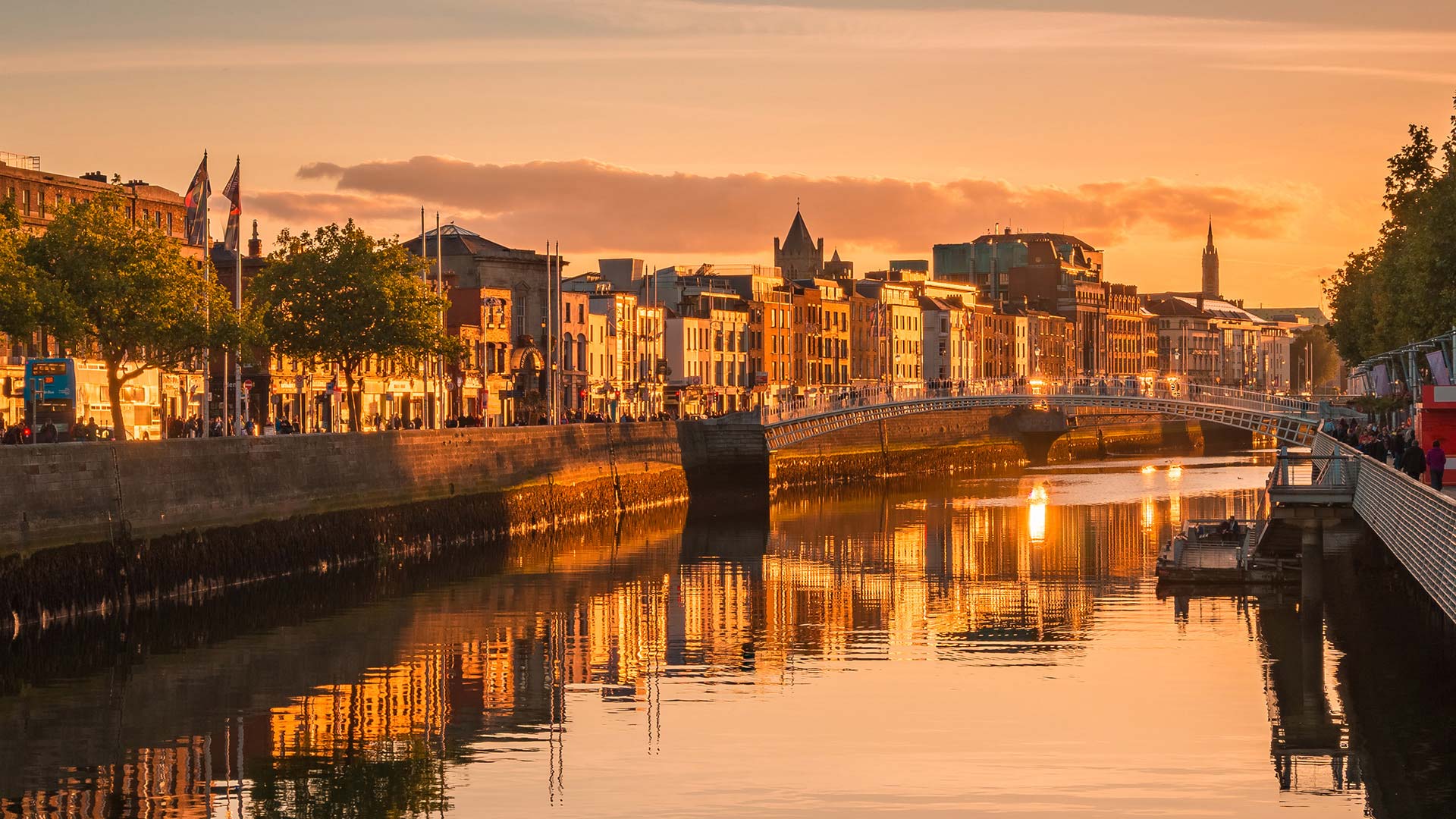 Panorama to illustrate dating in ireland